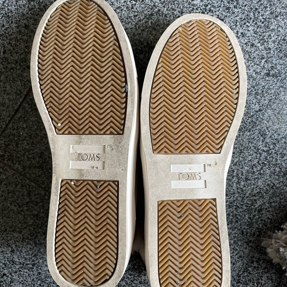 TOMS Women's, Paxton Sneaker size 7 women’s - Picture 4 of 4